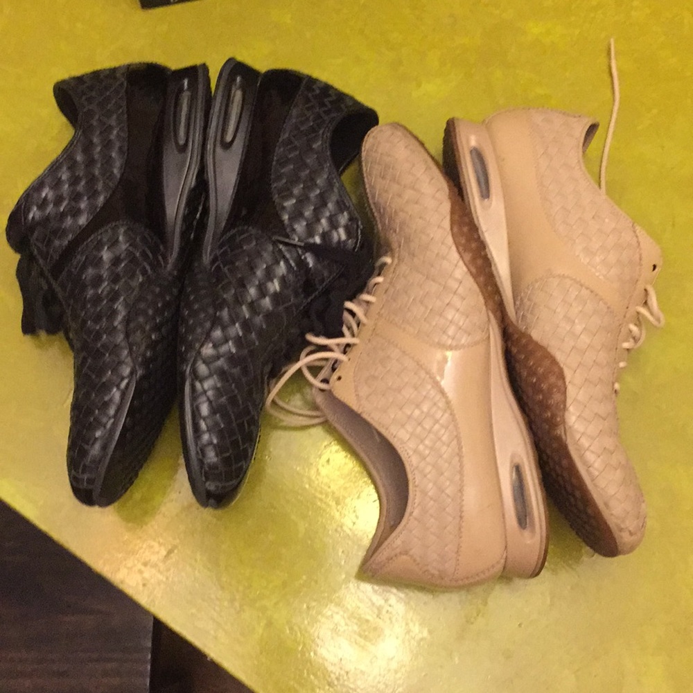 2 FOR  THE PRICE OF 1 Nike Air Max sole.